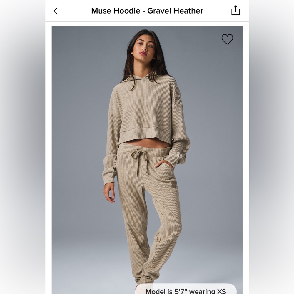 size medium alo yoga muse hoodie